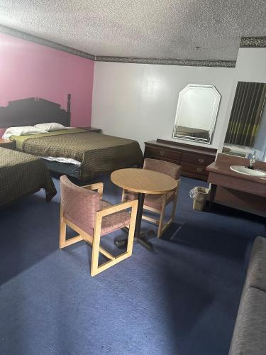 American in in Browns Mill Park