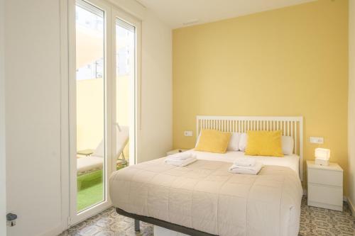 Marvellous Apt with a Large Private Terrace, Walencja