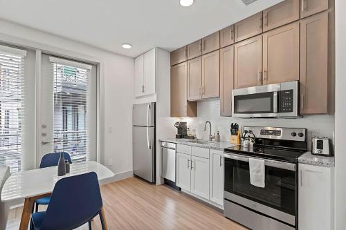 Placemakr Austin Downtown, Apartments by Hilton Room Type - Studio with Terrace