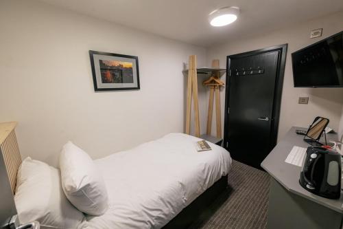 Single room, private bathroom