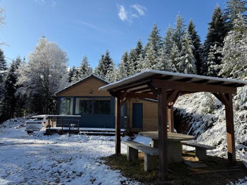 Balcony/terrace, Chalet dans la nature in Combressol