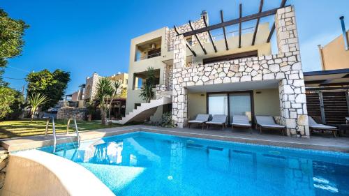 Villa Silvia Heated Pool & Jacuzzi - image 6
