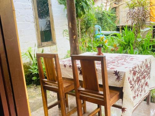 Kembang Kuning Cottages Room Type - Budget Double Room