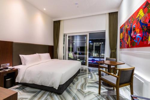 1 queen bed