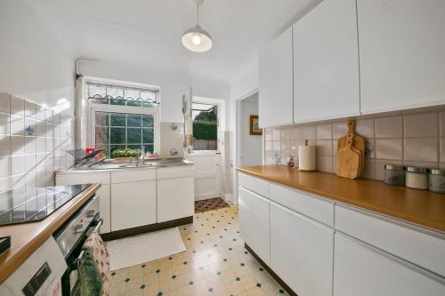 3Bed cottage in upmarket Riverhead, Sevenoaks, Kent in Sevenoaks