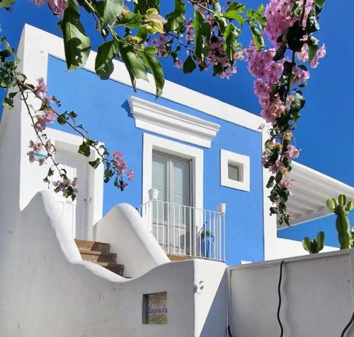 Exterior view of La Ginestra