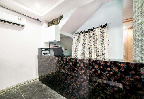 Super Hotel O Lucky Hotels Gachibowli - 로비