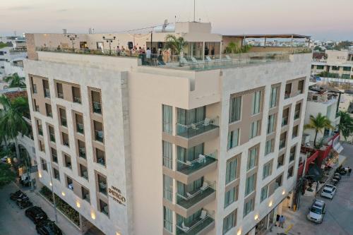 호텔 인디고 플라야 델 카르멘 바이 IHG - 숙소 외관