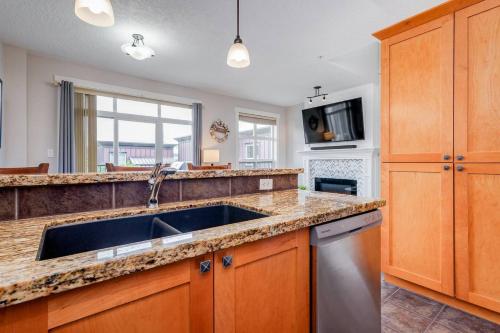 Sooke Ocean Oasis - Boutique Waterfront Rental in 蘇克