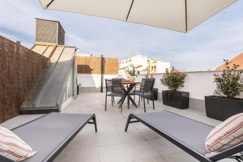 Charming Attic with Terrace in Las Letras - image 10