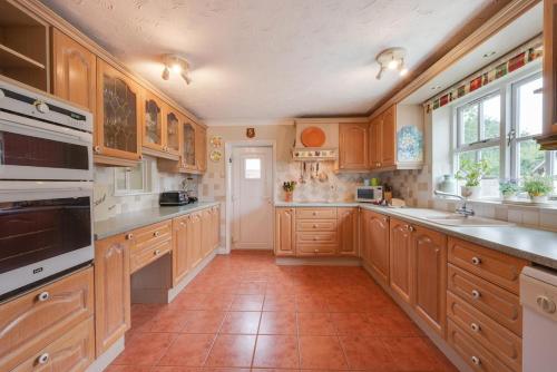 Iekārtas, 3 Bed in Wangford oc-frs in Uggeshall