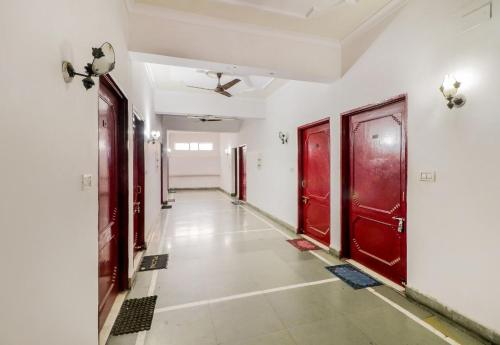 Lobby, SPOT ON J C Guest House in Nirala Nagar