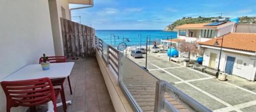 Borgo dei Pescatori - SUL MARE 2