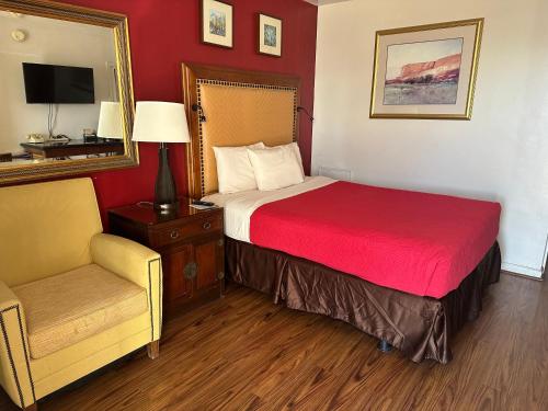 Canyonlands Motor Inn - image 12