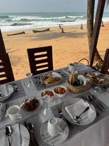 The Paralia in Elmina