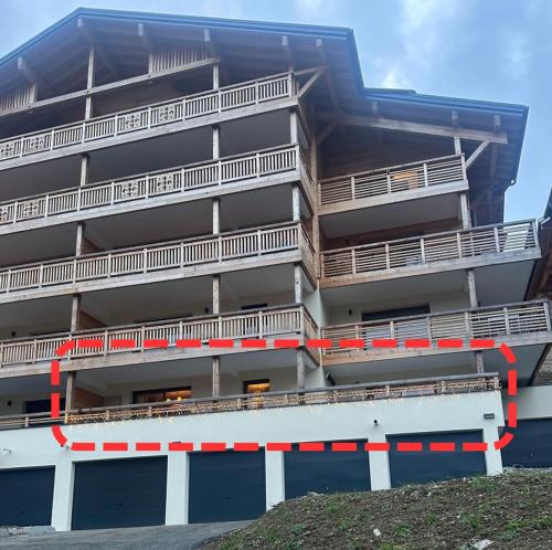 Ski-In Ski-Out Mountain View with Balcony in Le Biot