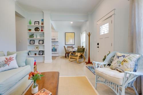 Harbor Oaks Haven Walk to Front Beach and Downtown! in Ocean Springs, USA