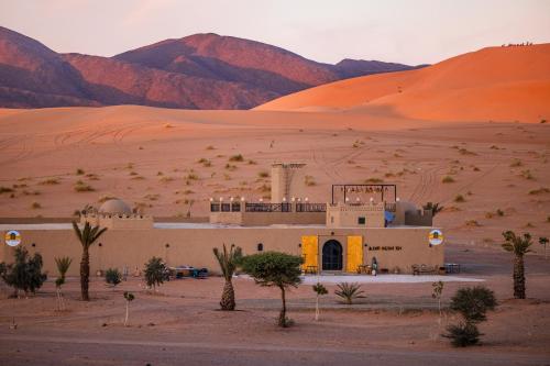 Vedere exterior, Riad Ouzina TGM in Merzouga