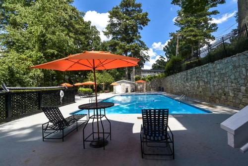 Cozy Downtown Stone Mountain Apartment in 石山