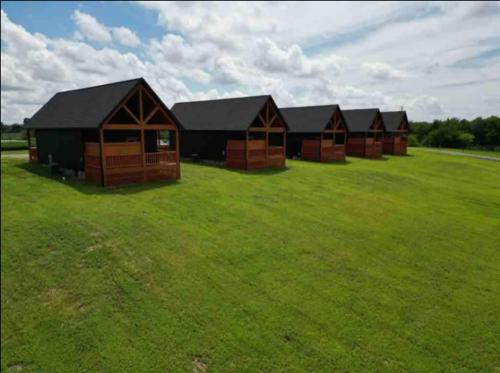 Bourbon Villa at Daynabrook Farm with Hot Tub-1 in Harrodsburg (KY)
