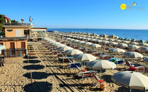 ชายหาด, Poseidon 7 - Pineto Vacanza in ปิเนโต