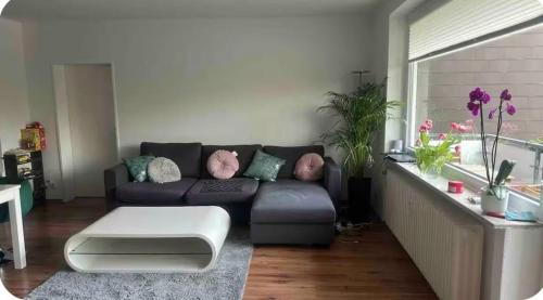 Geräumige 1-Zimmer-Wohnung mit Balkon in Bielefeld, Deutschland