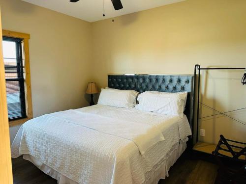 Bourbon Villa at Daynabrook Farm with Hot Tub-2 in Harrodsburg (KY)