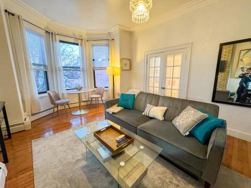 Cozy 1bed, 1bath In Brookline, Mbta in Brookline, USA