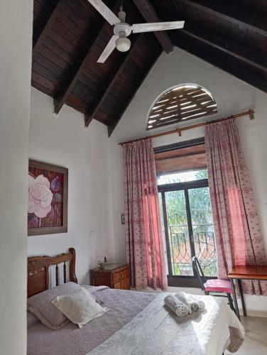 Casa laberinto, Apartamento con vista a la ciudad