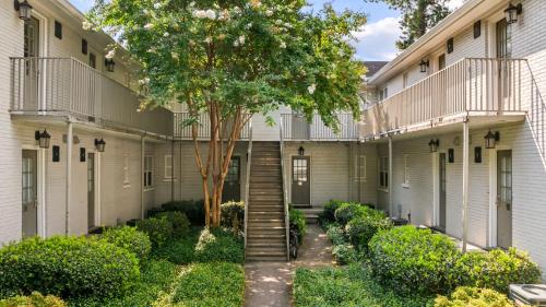 15 Standish Ave NW - image 2