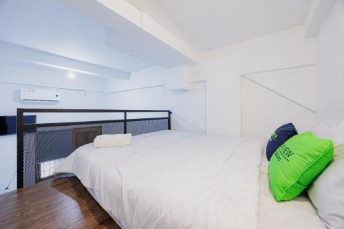 Urbanview TeBeYe Syariah UNS Solo in Jebres