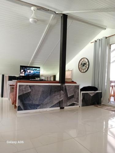 Loft haut de villa in Baie-Mahault
