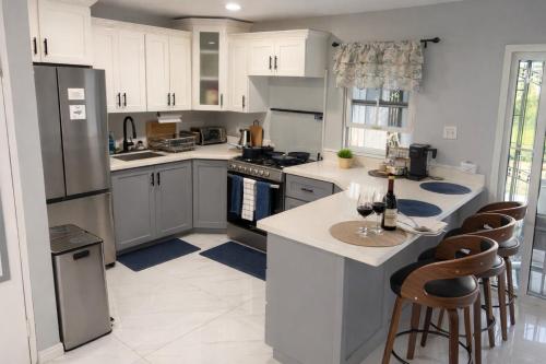 Modern 1 BedRoom with 2 Bath 24Hr Security in Portmore