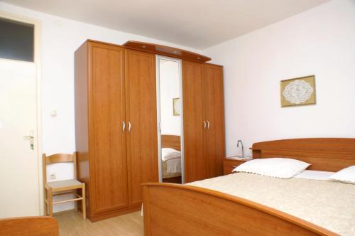 Apartment Novalja 212c - image 5