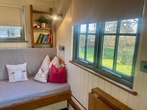 The Shepherds Hut @ Graingers 5