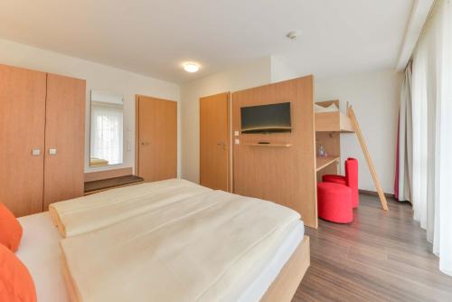 Hotel Peterhof Room Type - Double Room with Balcony