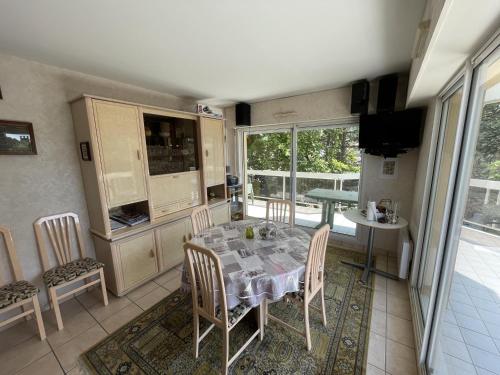 Appartement T3 à Arcachon avec balcon - 4 couchages, proche plage, tout équipé - FR-1-474-202