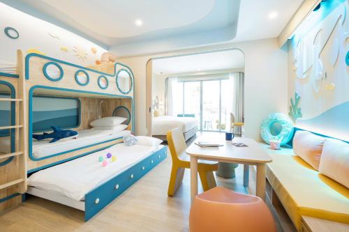 room detail thumbnail 0