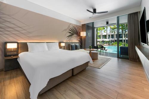 room detail thumbnail 1