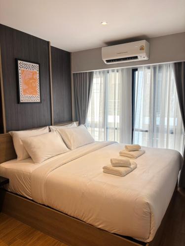 J5 HOTEL Room Type - Deluxe