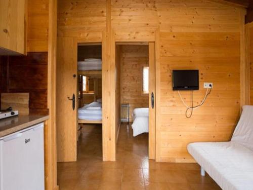 Cabane avec Terrasse pour 6 Personnes - API-1-52-1902 in Humilladero