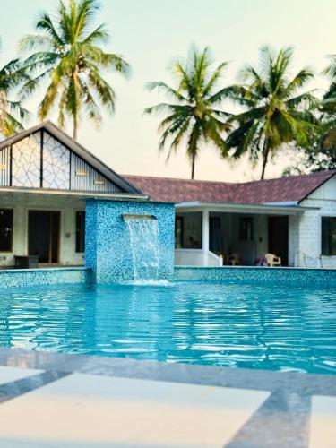 SRK luxe resort in Udumalpet