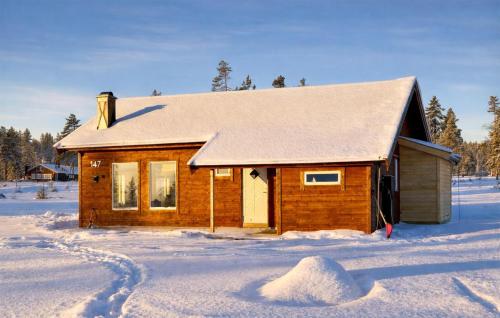. Gorgeous Home In Østby With House A Mountain View