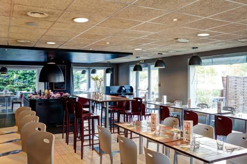 Campanile Evry Ouest - Corbeil Essonnes - image 12