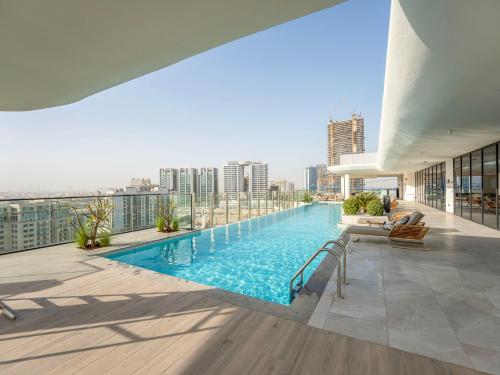 Dubai Miracle Garden Modern Luxury Studio Pool Padel Court & Sauna Arjan - image 14