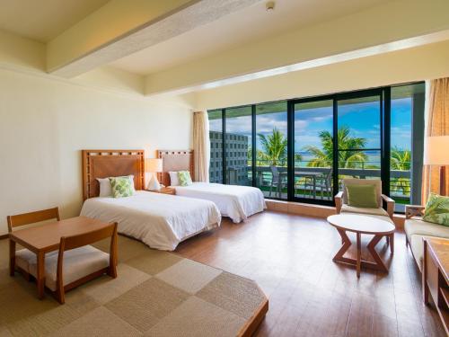 room detail thumbnail 2