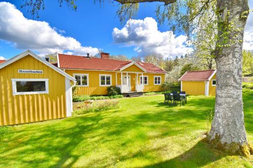 Hotellet från utsidan, "Hasselbacken" in Vimmerby