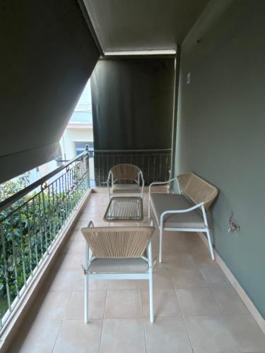 RYB Colour Apartment in Terpsi
