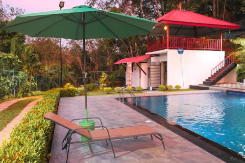 Shalom Resort in Hanwella