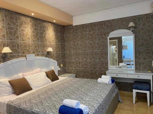 RESIDENTS IONIAN (BED AND BREAKFAST) in 拉昔